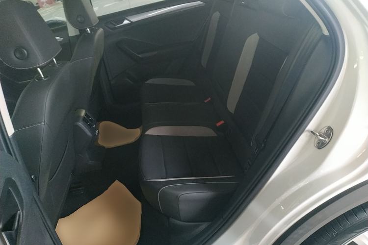 Used Volkswagen T-ROC 2018 230TSI DSG Two-Wheel Drive Advanced Version China VI Standard
