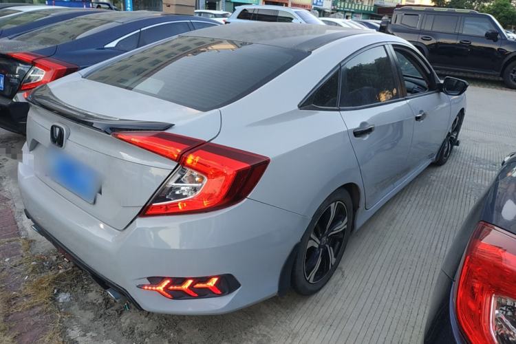 Used Honda Civic 2016 220TURBO CVT Prestige Edition
