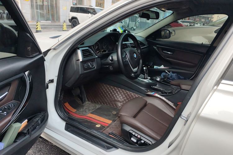 TDK.VehicleDetails.img