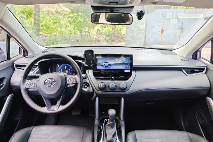 Used Toyota Corolla Cross 2023 2.0L Pioneer Edition
