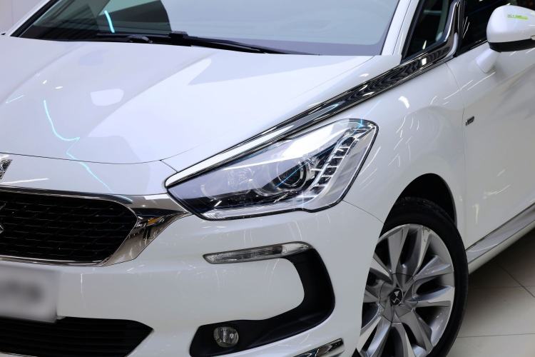 Used  5 2015 1.6T Luxury Edition THP160