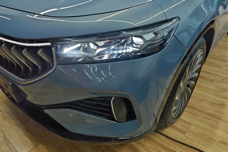 Used VOYAH FREE 2021 Four-Wheel Drive Standard Range-Extended Exclusive Luxury Package
