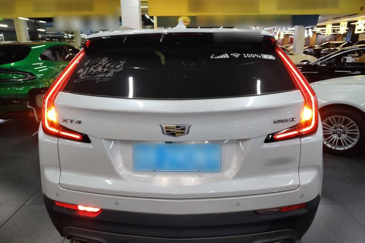 Used Cadillac XT4 2020 28T Two-Wheel-Drive Leading Version
