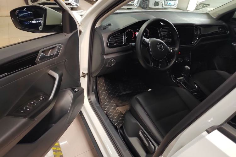 Used Volkswagen T-ROC 2021 Revised Version 280TSI DSG Two-Wheel Drive Comfort & Smart Connectivity Edition
