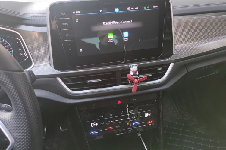 Used Volkswagen T-ROC 2023 300TSI DSG Two-Wheel-Drive Chen Guang Edition
