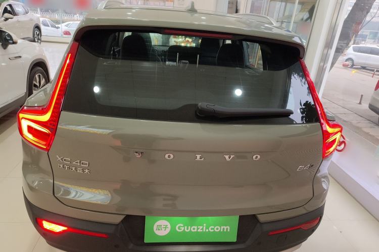 Used Volvo XC40 2024 B4 4x4 Smart Luxury Edition