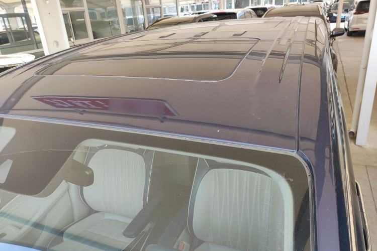 Used Roewe iMAX8 2021 400TGI Supreme Series Prestige Edition
