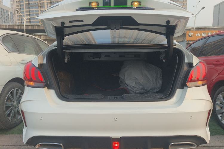 Used MG 5 2023 180 DVVT CVT Luxury Edition