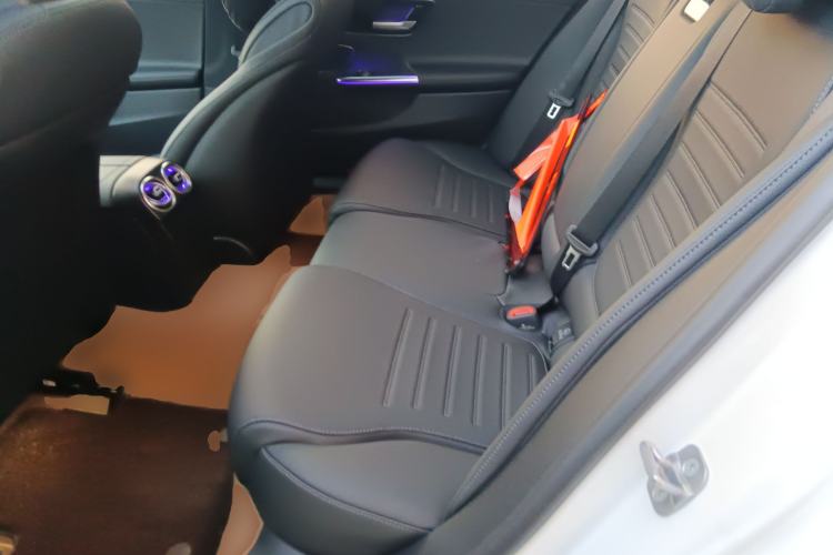 Used Mercedes-Benz C-Class New Energy 2024 Revised Version C 350 eL
