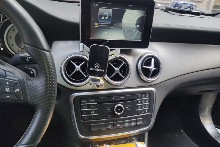 Used Mercedes-Benz GLA 2015 GLA 200 Fashion Model
