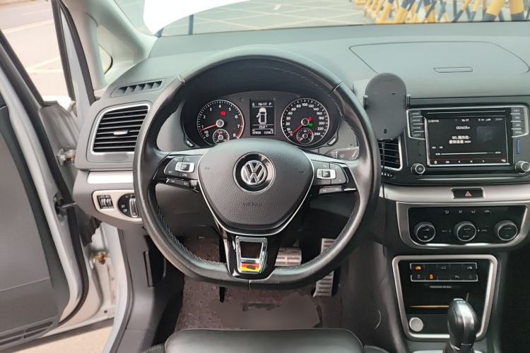 Used Volkswagen Sharan 2018 Revised Version 380TSI Comfort Edition 7-Seater
