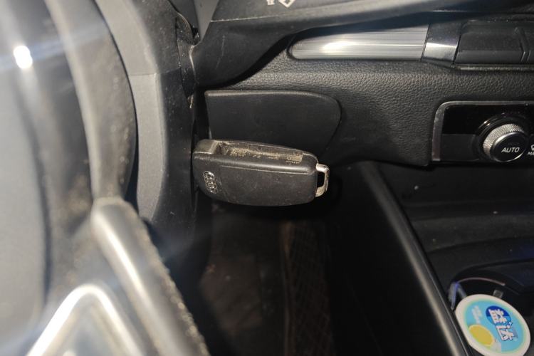 Used Audi A3 2015 Limousine 40 TFSI Automatic Comfort Model
