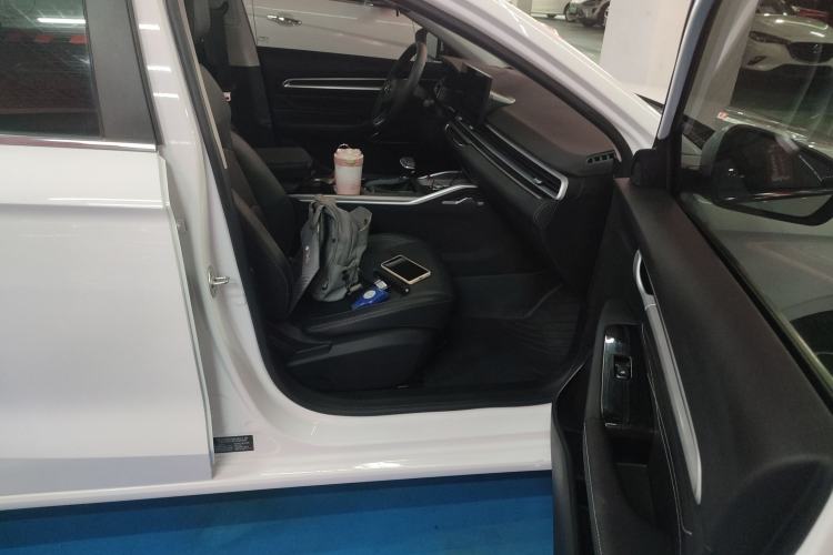 Used Geely Auto Emgrand 2023 4th Generation Champion Edition 1.5L CVT Prestige Model
