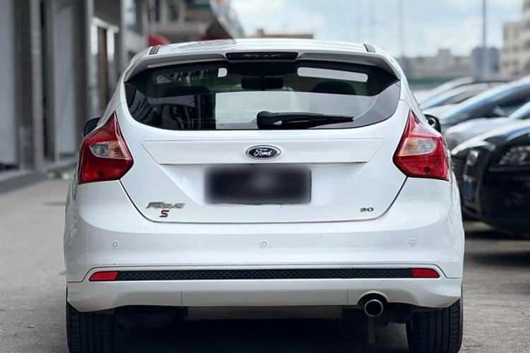 Used Ford Focus 2012 Hatchback 2.0L Automatic Luxury Sport Model
