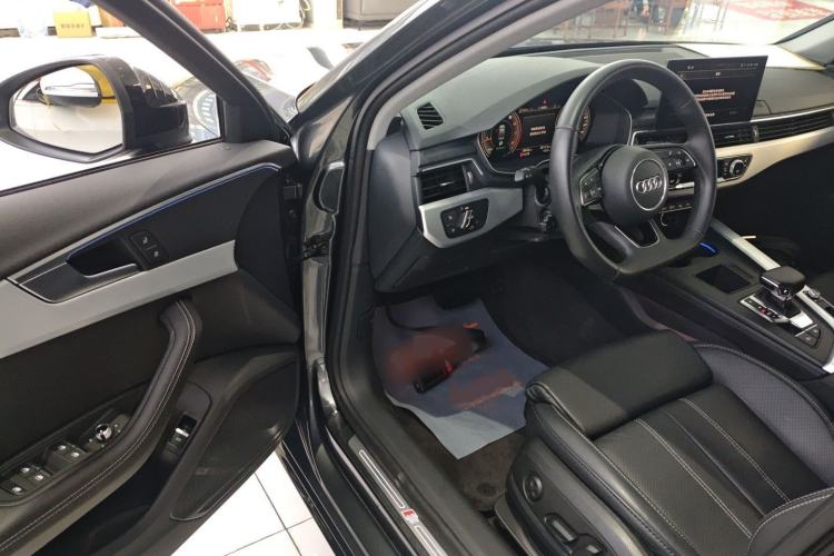 Used Audi A4L 2022 40 TFSI Luxury Dynamic Model