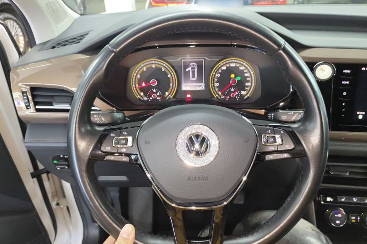 Used Volkswagen Tharu 2020 280TSI Two-Wheel Drive Luxury Plus Version China VI Standard
