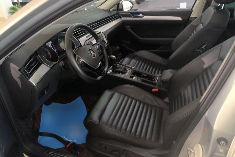 Used Volkswagen Magotan 2019 330TSI DSG Leading Model China VI Standard