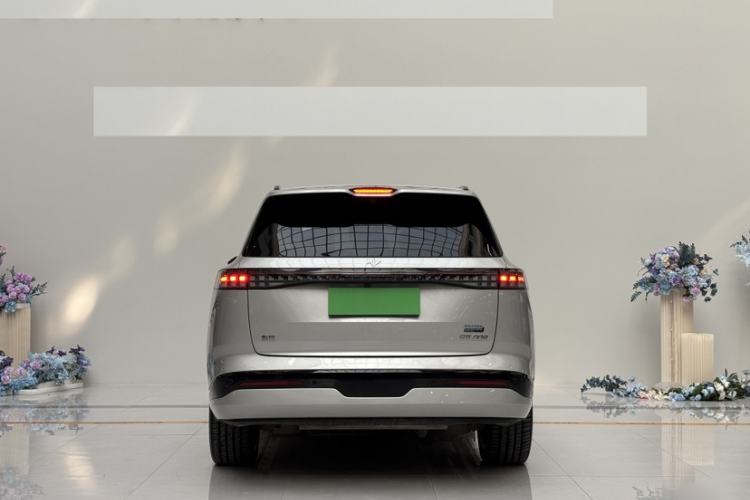 Used  eπ008 2025 210Max Range-Extended Version 5 Seats