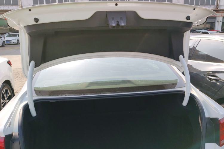 Used Volkswagen Lamando 2015 280TSI DSG Comfort Edition
