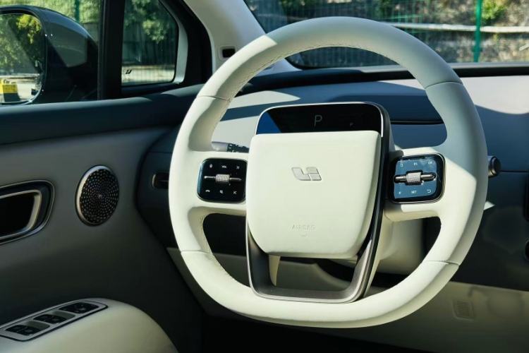 Used Li Auto Li Auto i8 2025 Standard Edition
