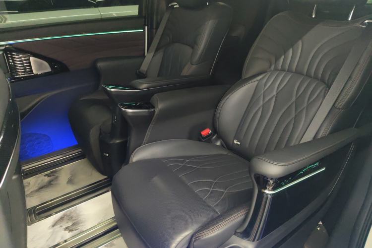 Used GAC Trumpchi M8 2024 Master Series 400T Ultimate Edition
