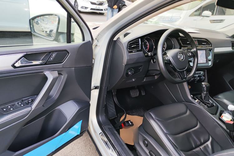 Used Volkswagen Tiguan L 2018 330TSI Automatic Two-Wheel Drive Luxury Edition
