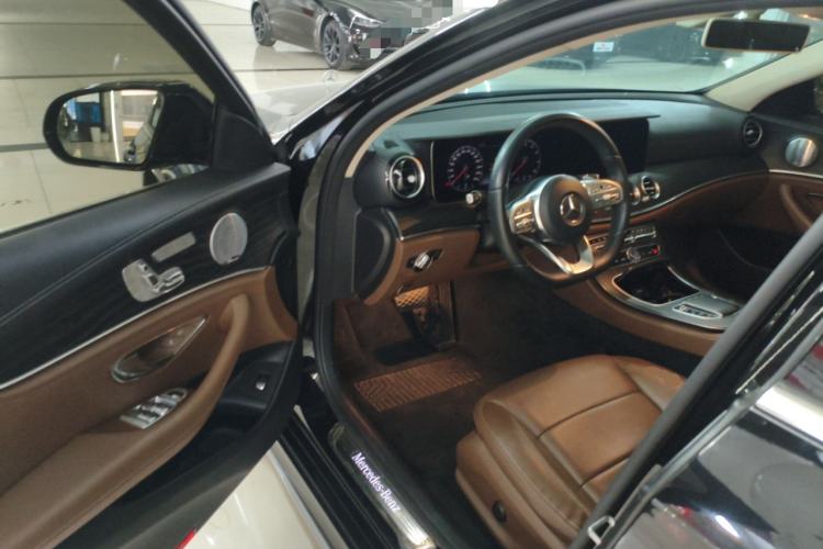 Used Mercedes-Benz E-Class 2019 Restyled E 300 L Sporty and Stylish Edition
