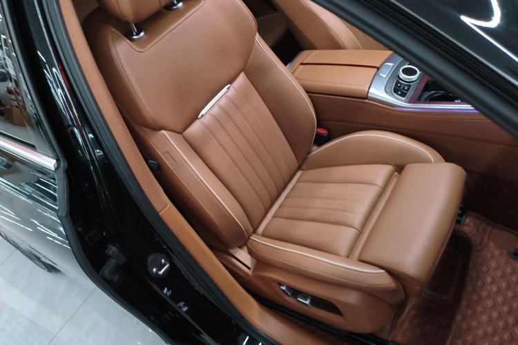 Used Hongqi H9 2023 2.0T Smart Connect Flagship Edition
