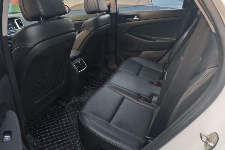 Used Hyundai Tucson 2015 1.6T Dual-Clutch Two-Wheel-Drive Smart Model