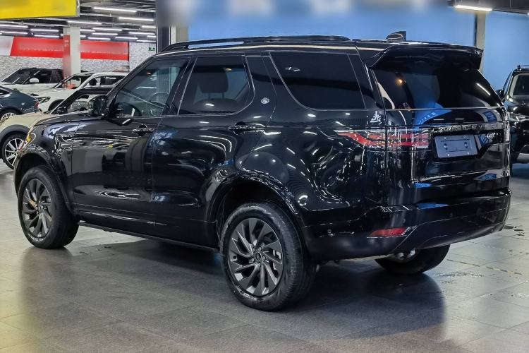 Used Land Rover Discovery 2023 360 PS R-Dynamic S
