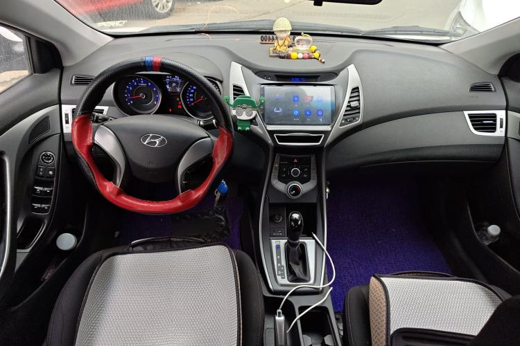 Used Hyundai Elantra (5th Generation / Langdong) 2016 1.6L Automatic Smart Version