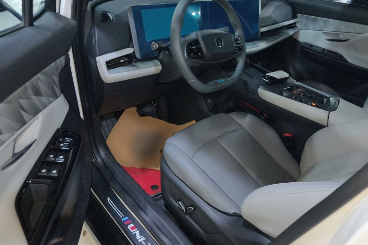 Used Changan UNI-T 2023 2nd Generation 1.5T Luxury Version
