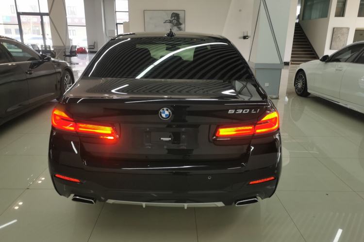 Used BMW 5 Series 2022 Restyled 530Li Leading Edition M Sport Package
