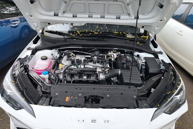 Used Roewe i5 2023 1.5L CVT Luxury Edition
