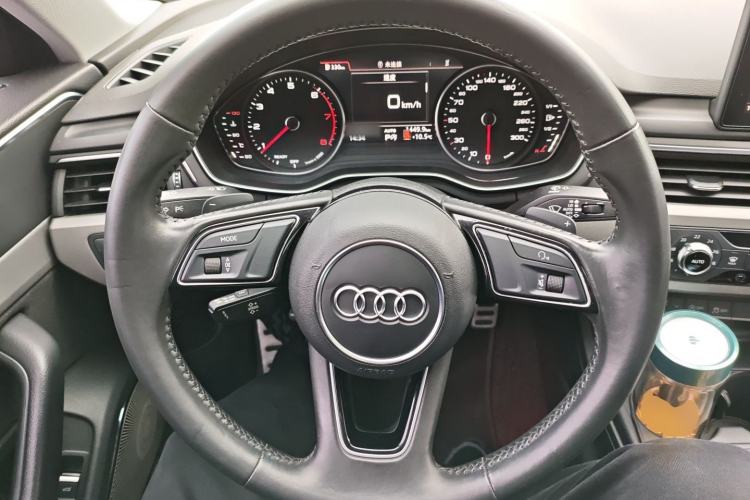 Used Audi A4L 2019 40 TFSI Ambition China VI
