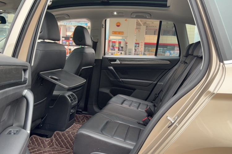 Used Volkswagen Golf Sportsvan 2016 230TSI Automatic Luxury Version