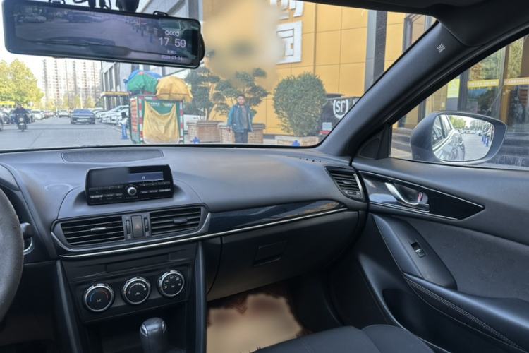 Used Mazda CX-4 2021 2.0L Automatic Two-Wheel Drive Blue Sky Dynamic Edition
