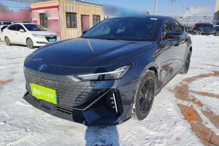 Used Changan UNI-V 2022 1.5T Prestige Version