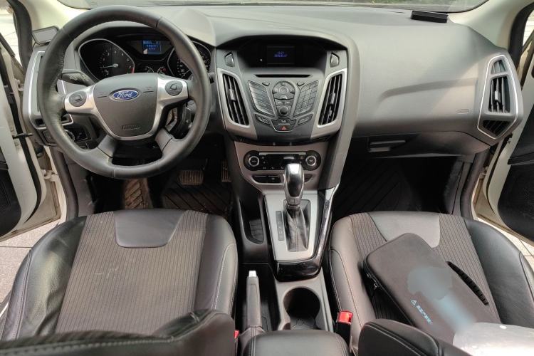Used Ford Focus 2012 Sedan 1.6L Automatic Fashion Edition