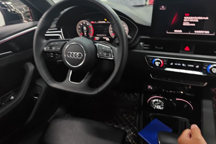 Used Audi A4L 2023 40 TFSI Luxury Dynamic Model