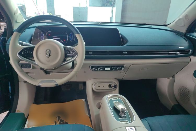 Used ORA Good Cat 2023 401 km Standard Range Luxury Version Lithium Iron Phosphate