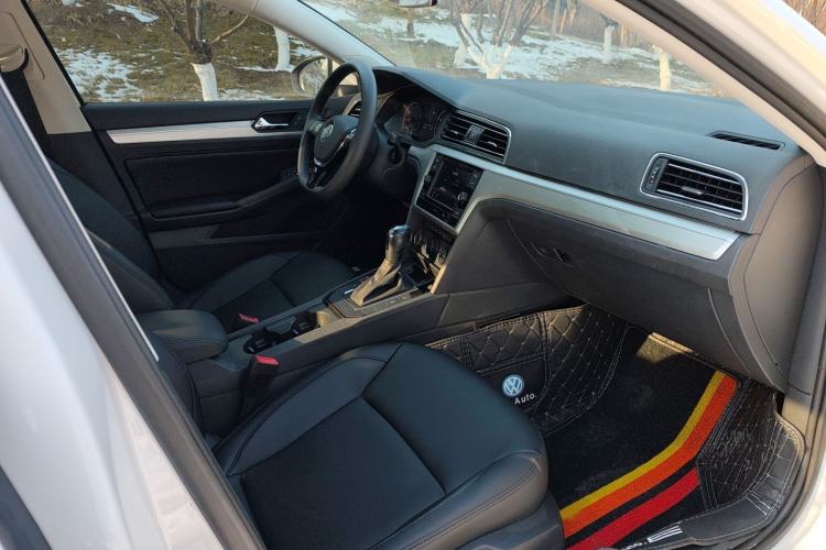 Used Volkswagen Lamando 2019 230TSI DSG Fashion Edition China VI