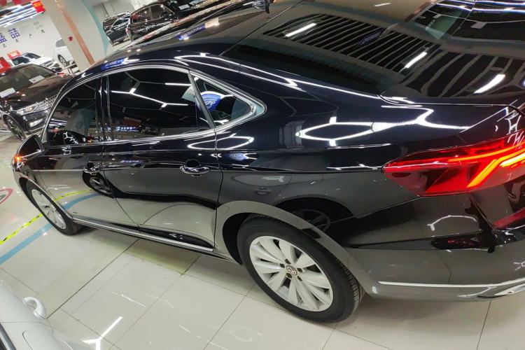 Used Volkswagen Passat 2020 330TSI Elite Edition China VI
