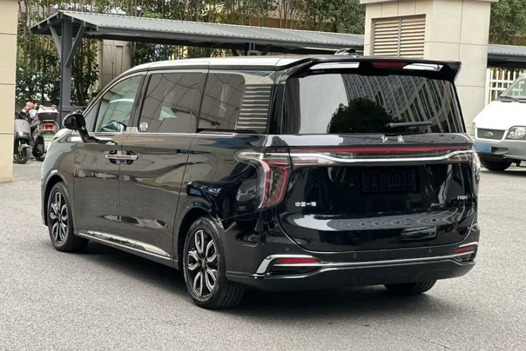 Used Hongqi HQ9 2023 2.0T Smart Connect Flagship Edition

