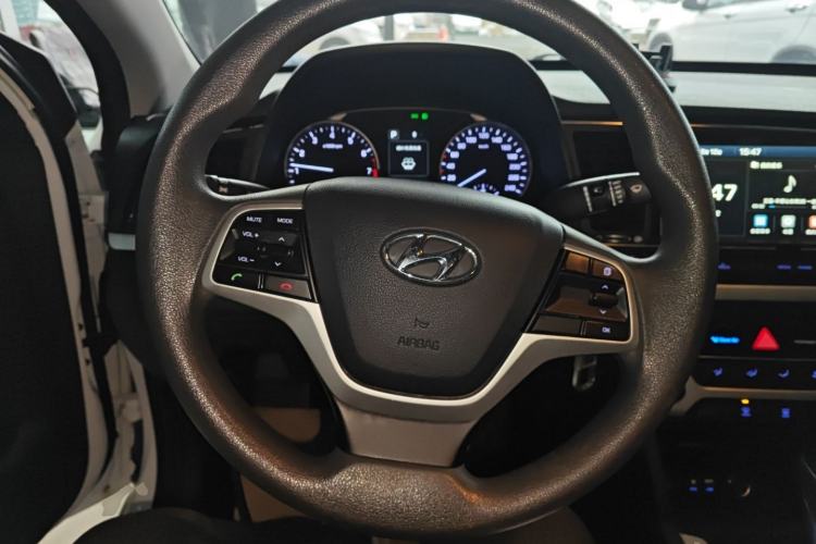 Used Hyundai Elantra 2016 1.6L Automatic ZhiXuan – Elite Version