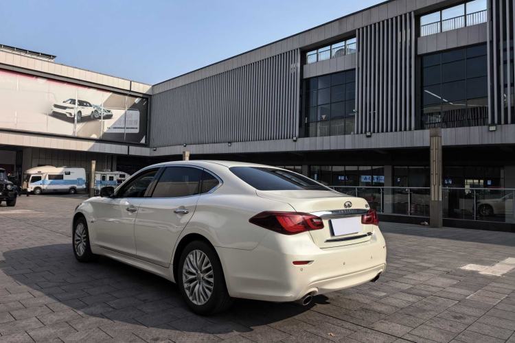 Used Infiniti Q70 2019 Q70L 2.0T Enjoyment Edition