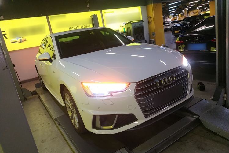 Used Audi A4L 2019 40 TFSI Fashion Edition China VI Emission Standard
