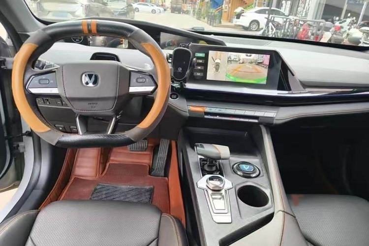 Used Changan UNI-V 2022 1.5T Prestige Version
