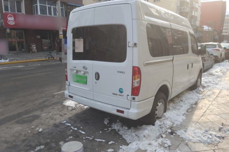 Used SAIC MAXUS Xintu V80 2021 2.0T PLUS AMT Aoyuntong Short-Wheelbase Mid-Roof 5/6-Seater
