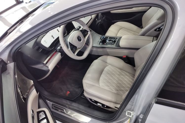 Used BYD Han 2025 EV with 701 km of Laser Radar-Enabled Intelligent Driving
